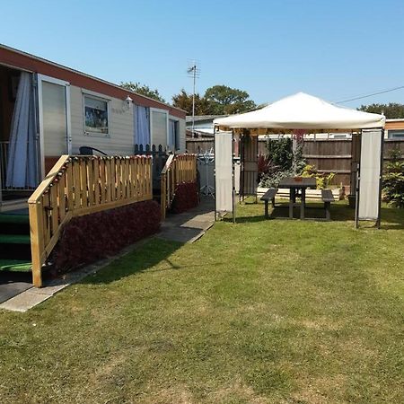 Gina'S Static Caravan,118 Sandsgate Hemsby Exterior photo